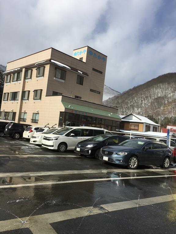 Onsen Minshuku Yutakaya Hotel Юзава Екстериор снимка