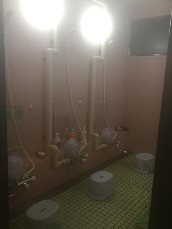 Onsen Minshuku Yutakaya Hotel Юзава Екстериор снимка