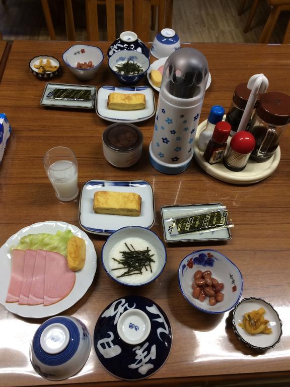 Onsen Minshuku Yutakaya Hotel Юзава Екстериор снимка