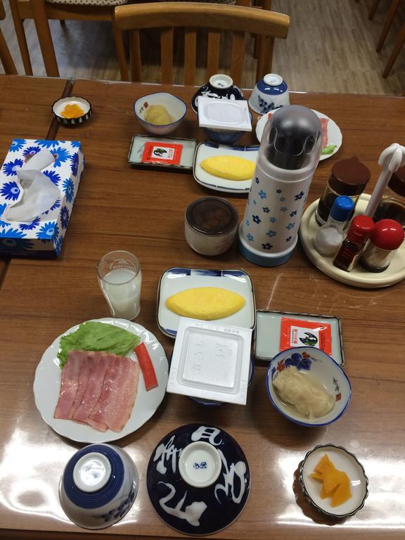 Onsen Minshuku Yutakaya Hotel Юзава Екстериор снимка