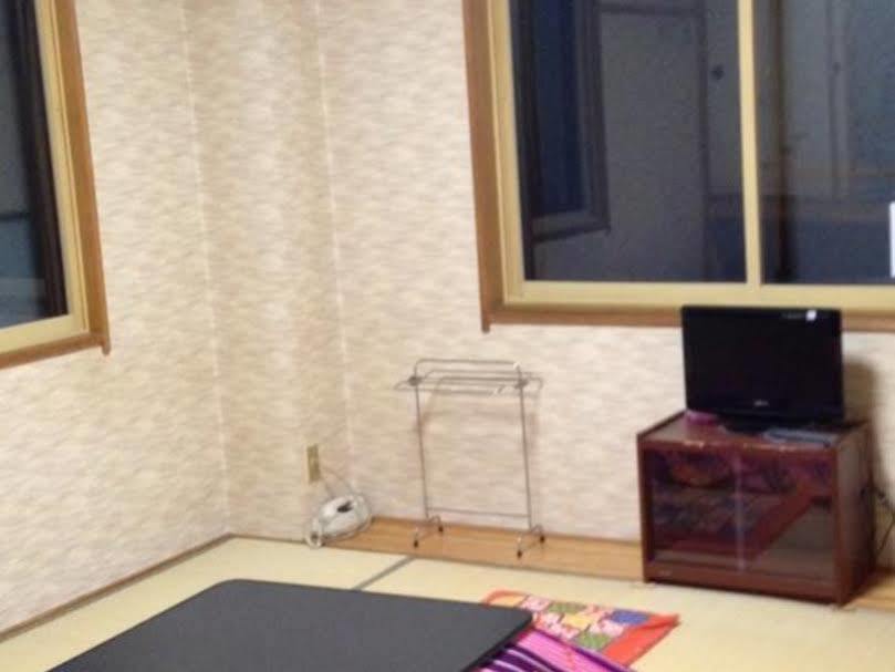 Onsen Minshuku Yutakaya Hotel Юзава Екстериор снимка